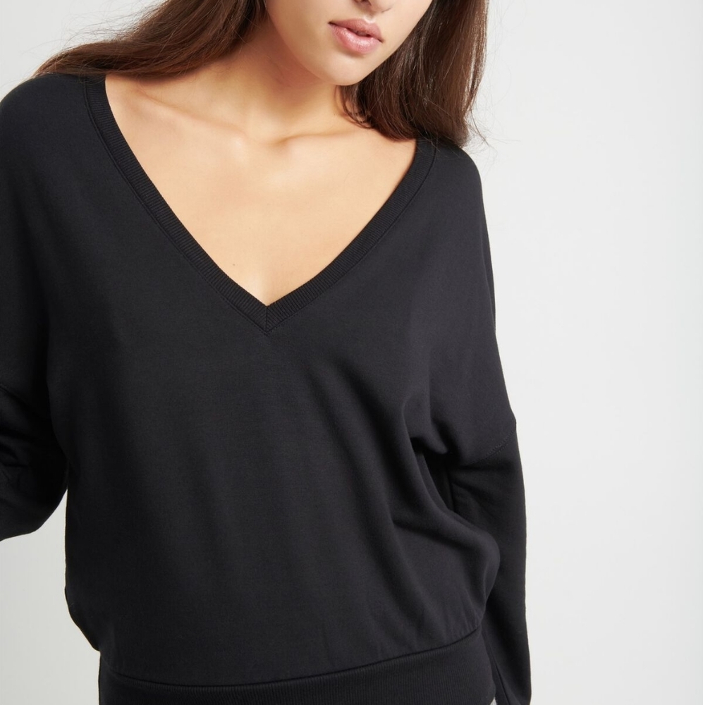 Garage Reversible V-Neck Sweatshirt, Black